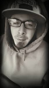 Patrick Lennox's Instagram, Twitter & Facebook