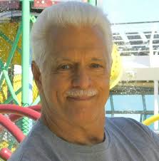 Is there a place to drive up and pick up a person at Houston Hobby airport?