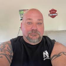 Tim Hunsberger's Instagram, Twitter & Facebook