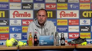 Dortmund schlägt kiel deutlich mit 5:0 und zieht damit ins finale ein. Rit0x9t6slcg9m