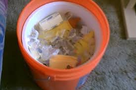 Maybe you would like to learn more about one of these? Simple Hard Sided Ice Chest 5 Gallon Bucket Style W Styro Liner Cheap Easy 4 Steps Instructables