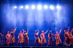 Resultado de imagem para Cantando na Chuva