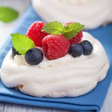 Meringue amatlah ringan dan caranya. Mini Pavlova Indofood Solution