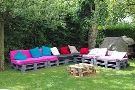 Salon De Jardin Une Invitation A La Paresse Pallet Garden Set Salon De Jardin Palettes Jardins
