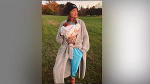 October 3, 2016 by editorfs. Gigi Hadid Cerita Pengalaman Melahirkan Anak Pertama Di Rumah Ada Musik Khusus Keluarga Cantika Com