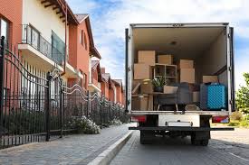Pros & Cons of Hiring Local Movers | Extra Space Storage