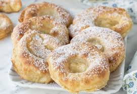 Beignets Legers Aux Pommes Ww Plat Et Recette Recette Beignet Aux Pommes Recette Recettes De Cuisine