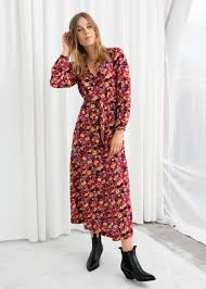Hochzeitsgast Outfit Fur Eine Hochzeit Im Herbst Die Schonsten Kleider Kleider Schone Kleider Und Midikleider