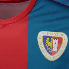 Looking at this match, the best odds in the 90 minutes for the winner market are, putting your money on stal mielec is priced at 3.20, a bet on a draw result is 3.30 and betting on the winner to be piast gliwice is 2.25. Joma Piast Gliwice Home 2017 Jersey