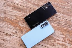 TCL 30+ hands-on at MWC 2022 ...