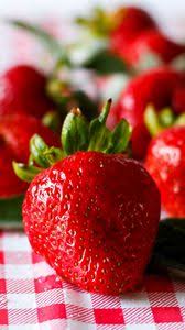 How to set a strawberries wallpaper for an android device? Strawberry Iphone 8 7 6s 6 For Parallax Wallpapers Hd Desktop Backgrounds 938x1668 Images And Pictures