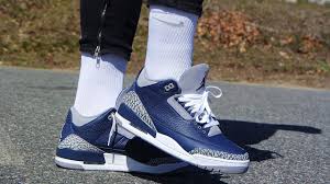 It was the first jordan shoe with the new jumpman logo. Air Jordan 3 Midnight Navy Georgtown Review On Feet Youtube