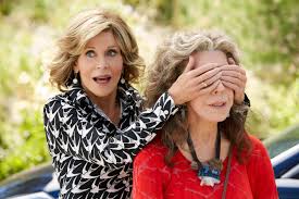 Jane fonda glows at grace and frankie premiere hairstyles from jane fonda hairstyles back view. Talking To Grace And Frankie Costumer Allyson Fanger