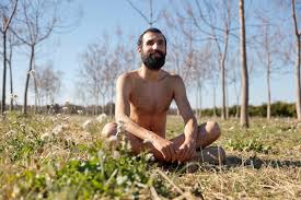 Spanish high court backs man's right to walk naked in the street | Reuters