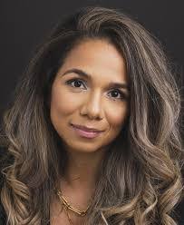 Carolina Nolasco's Instagram, Twitter & Facebook