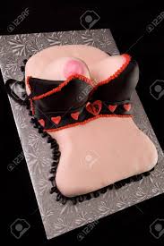 Fotos de pasteles de cumpleaños para adultos. Dieciocho Anos Antiguo Pastel Para Adultos Fotos Retratos Imagenes Y Fotografia De Archivo Libres De Derecho Image 9736905