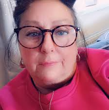 Looking for recommendations for a balloon tower that isn't going to cost me  an arm and a leg🙈 My little girl is 4