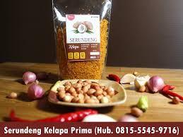 Olahan ayam goreng yang disajikan dengan serundeng selalu bikin kita ngiler duluan. Serundeng Kelapa Serundeng Kelapa Prima Hub 081 555 459 716 Indosat