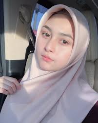 Foto hijaber cross hijaber hijaber cantik jaket hijaber gambar hijaber outer pakaian yang cocok untuk ke pantai bagi hijaber cross hijaber. Foto Wajah Cantik Berjilbab