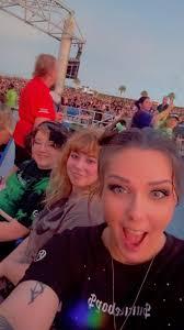 Incredible show with enthusiastic fans