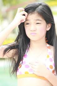 Leann Reyes's Instagram, Twitter & Facebook