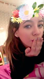 Lorena Drew's Instagram, Twitter & Facebook