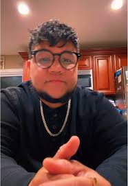 Travis (@travmat818)