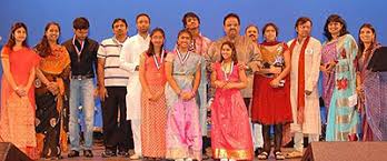 Her father sp balasubrahmanyam has sung more than 40000 songs in 16 indian languages. Sp Balasubramaniam Spb Wiki Age Wife Net Worth And Personal Life