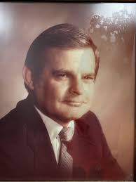 Former Tulsa County District Attorney Buddy Fallis has died at the age of  91. Fallis served 14 years as Tulsa's top prosecutor, handling several  notorious cases, including the prosecution in Mayes County
