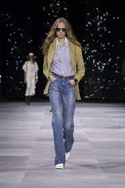 I Tried The Most Popular Jean Trend Of 2020 These 11 Are The Best Fitting Pairs Popular Jeans Jean Trends Fashion