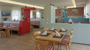 Braunau liegt rund 60 kilometer nördlich von salzburg und ist rund 120 kilometer von münchen entfernt. Restaurant Da Michele Trattoria Pizzeria In Braunau Am Inn
