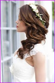 With this trend, they typically need to be medium sized, one layered, straight, and very heavy. Top 11 Bridal Hairstyles For Curly Hair To Rock On Your D Day