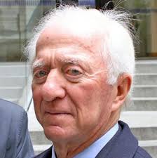 Leonardo maria fa parte del consiglio d'amministrazione di luxottica, l'azienda fondata dal padre. Leonardo Del Vecchio Familie Prominente Familie Padadowndan Ml