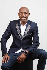 Larry madowo jokes through bbc us election coverage. Larry Madowo Biography Girlfriend Salary Married Education Career