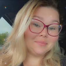 Colin is a 3rd son. Penelope's son would inherit Featherington Estate as  only male heir. Anthony and Kate's child would inherit Bridgerton estate as  Daphne would not inherit ahead of a son.