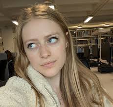 Every time I apply winged black eyeliner, something in my brain snaps into  place and I suddenly feel like the most whimsical, ethereal and manic pixie  dream girl version of myself, and