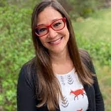 Lisa Voges's Instagram, Twitter & Facebook