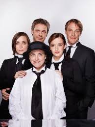 De ses débuts jusqu'à ses projets à venir. Kultura Extra Das Online Magazin