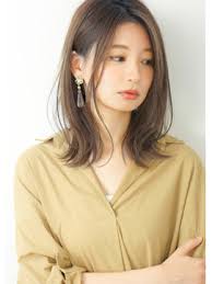 表参道ヒルズを眼下に見下ろすおしゃれ空間なヘアサロン。女性の髪悩みや気持ちを、優しくくみとってくれる敏腕美容師の杉山さんと平野さんは、感性豊かに今っぽさのある髪型を提案してくれる。 ブローチ 東京都渋谷区神宮前5の2の5 max & co.ビル5f 2021å¹´ç§‹ ã©ã‚ŒãŒå¥½ã¿ ãƒ¬ã‚¤ãƒ¤ãƒ¼ãƒœãƒ–ã®ãƒ˜ã‚¢ã‚¹ã‚¿ã‚¤ãƒ« é«ªåž‹ ãƒ˜ã‚¢ã‚¢ãƒ¬ãƒ³ã‚¸ä¸€è¦§ Biglobe Beauty