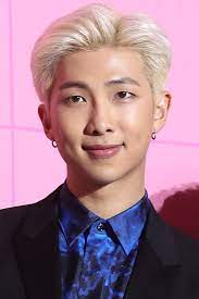 Der bürgerliche name von rm ist kim namjoon. Bts Member Rm Joked With A Fan Who Failed Their Driver S License Test Teen Vogue