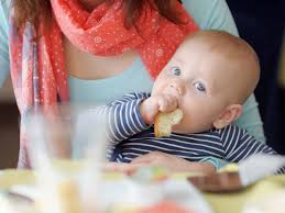 Fornire scelte salutari per i pasti e spuntini é importante per menù giornaliero ormai il vostro bambino di 18 mesi deve mangiare tre pasti al giorno e due o tre spuntini , secondo l' american academy of. Come Capire Quando Il Bambino E Pronto Per Lo Svezzamento Amico Pediatra