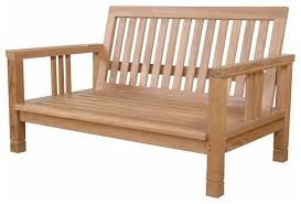 Meja makan minimalis bangku merupakan salah satu produk dari toko meja kayu yang sudah di seragamkan tidak hanya meja tetapi sekalian sama kursi makannya sudah di sesuaikan dengan model meja dan warnanya juga. Bangku Santai Minimalis Jati Kursi Kayu Palet Desain Furnitur Perabot Kayu Palet