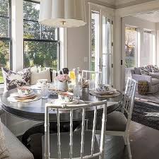 This storage settee has a stylish circular pattern with curved structure that gives it a unique design and appearance. Curved Dining Banquette Design Ideas