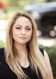 Veronica Heath's Instagram, Twitter & Facebook