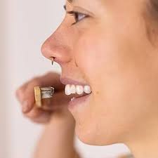 Amazon.com: Banyan Botanicals 薄荷荳蔻牙齒粉– 阿育吠陀無氟牙膏替代含Miswak & 活性炭(來自Amla)