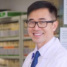 Dr. Wynn Tran