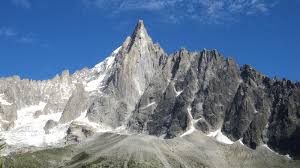Con el 1858 geosphere reinhold messner, montblanc realiza un homenaje a un deportista que no solo es una leyenda del alpinismo sino uno de los personajes más importantes de los últimos 50 años. 2010 Mont Blanc The Dru Because It S There