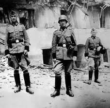 Der ursprüngliche ort, das zerstörte lidice ist heute ein mahnmal. Verbrechen Warum Deutsche Polizisten In Lidice Ein Massaker Verubten Welt
