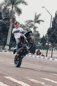 Pin Oleh Julian Andres Di Motorcycles Di 2021 Pembalap Kendaraan Sepeda