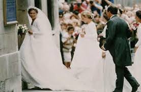 Lady sarah chatto didn't get the memo at zara phillips' wedding. The Royal Order Of Sartorial Splendor Flashback Friday Lady Sarah Chatto S Wedding Dress